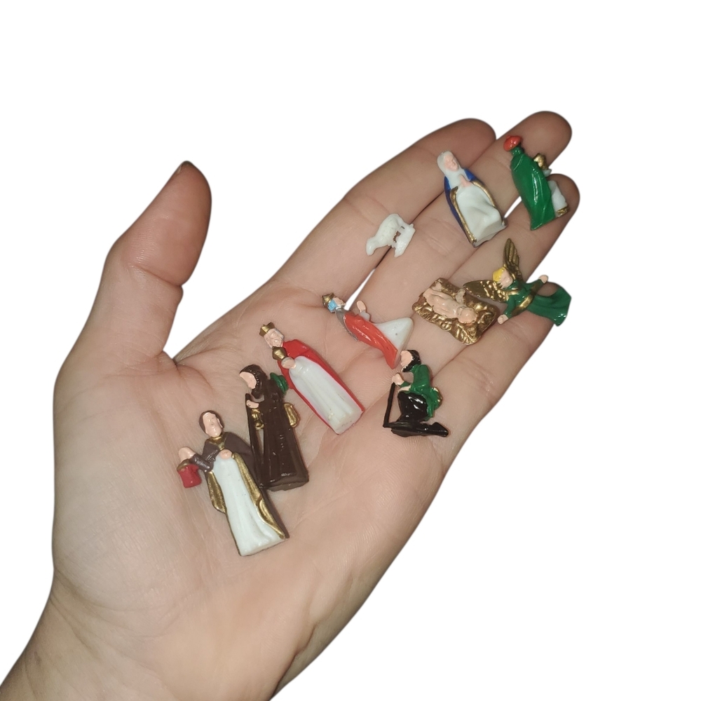 Miniature Vintage Plastic Nativity Figures Lot